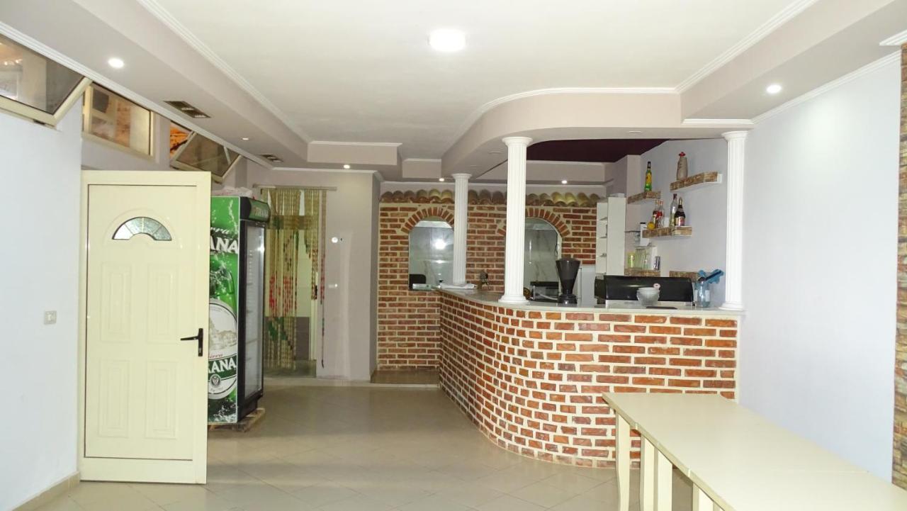 Hotel Arsenal Ксамил Экстерьер фото